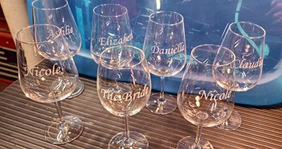 Custom engraved glassware, Doug's Engraver's Den Custom engraved glassware, Doug's Engraver's Den